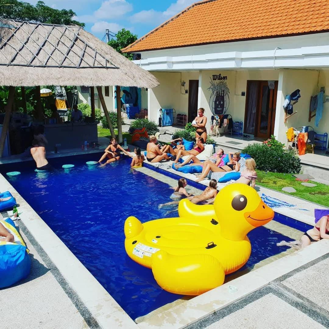 Castaway Hostel Canggu Dış mekan fotoğraf